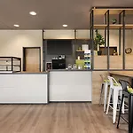 Super 8 By Wyndham Mainz Zollhafen