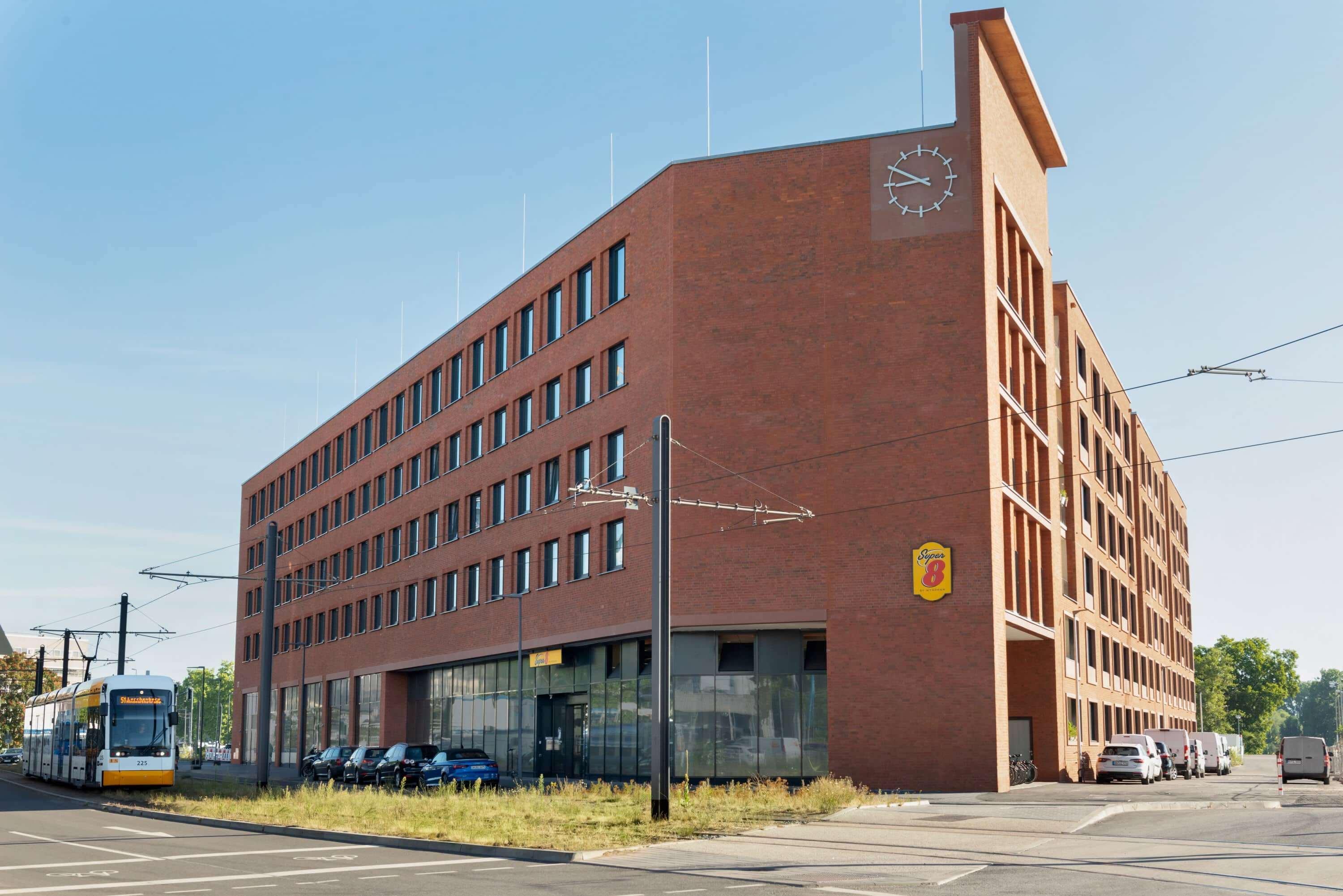 Super 8 By Wyndham Zollhafen 3* Mainz
