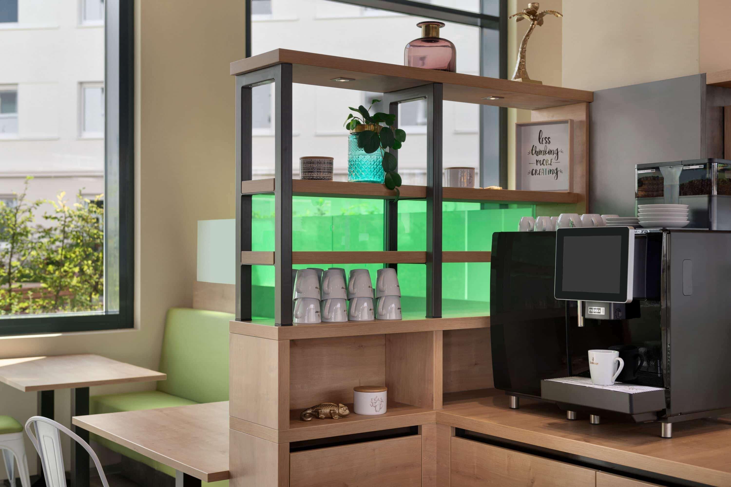 Super 8 By Wyndham Zollhafen Hotel
