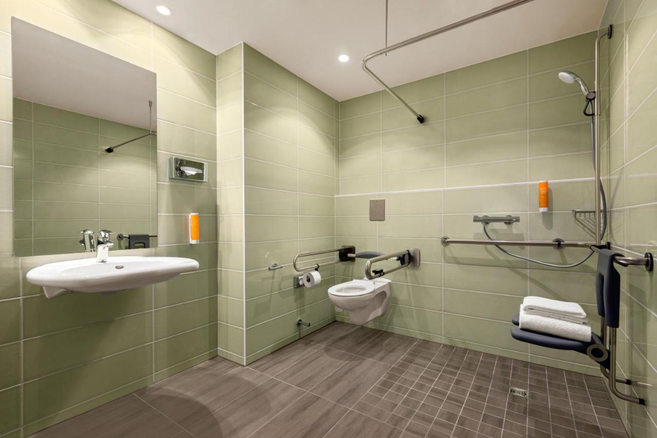Hotel Super 8 By Wyndham Zollhafen Mainz